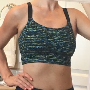 NWOT Lululemon size 4 sports bra